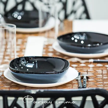 Agreable Et Moderne 2 Pieces ~ Confort Et Design Διαμέρισμα